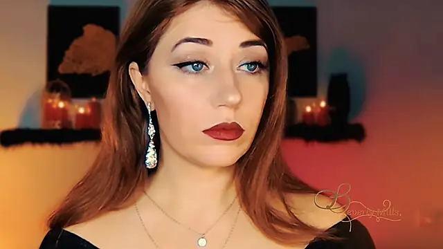 MissBeverlyMills online show from 11/02/25, 02:27