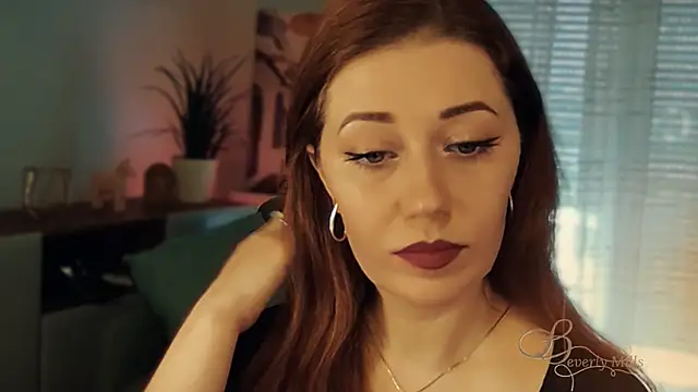 MissBeverlyMills online show from 01/10/26, 07:58