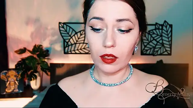 MissBeverlyMills online show from 02/27/25, 05:51