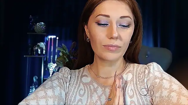 MissBeverlyMills online show from 04/14/26, 04:23