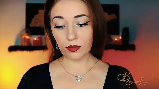 MissBeverlyMills online show from 11/06/25, 03:10