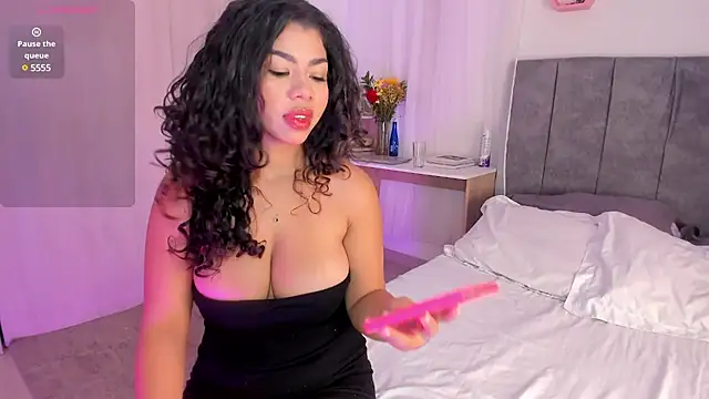 Snapshot of Melina_Ferrer1 chatting on 03/03/25, 02:49 Melina Ferrer1 online show from 03/03/25, 02:49