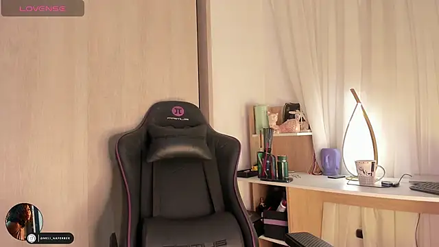 Snapshot of Melina_Ferrer1 chatting on 12/03/25, 12:26 Melina Ferrer1 online show from 12/03/25, 12:26