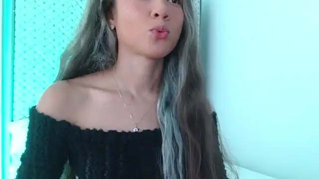 Snapshot of hantonella_ chatting on 06/01/26, 12:05 hantonella online show from 06/01/26, 12:05