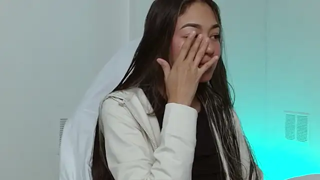 hantonella  online show from 10/29/25, 12:37