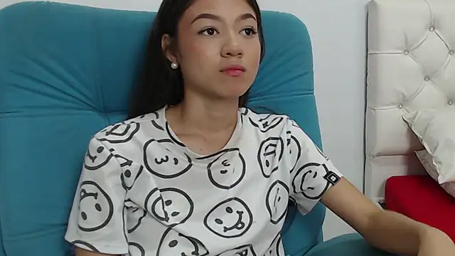 hantonella  online show from 12/27/24, 03:04