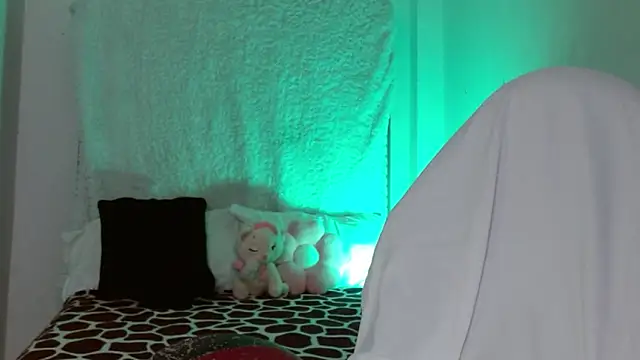 hantonella  online show from 03/12/26, 01:15