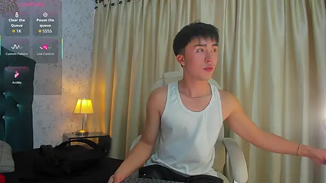 Snapshot of santi-fabulous chatting on 09/30/25, 09:54 santi-fabulous online show from 09/30/25, 09:54