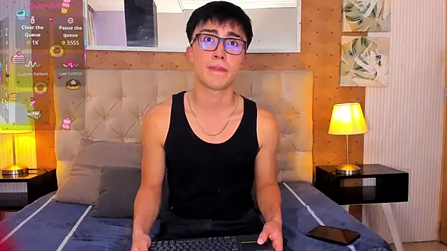 Snapshot of santi-fabulous chatting on 09/29/25, 08:25 santi-fabulous online show from 09/29/25, 08:25