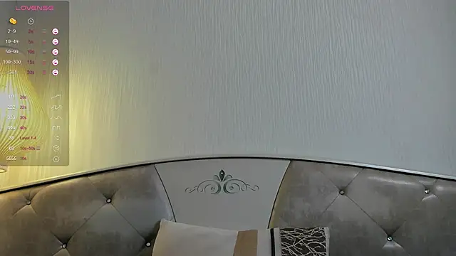 Snapshot of Twulya chatting on 03/17/25, 11:42 Twulya online show from 03/17/25, 11:42