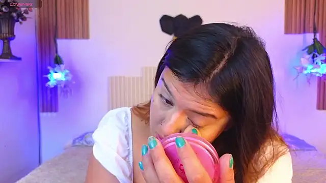 Snapshot of _poison_sweet chatting on 02/24/26, 07:37 poison sweet online show from 02/24/26, 07:37