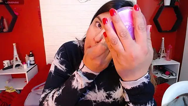 Snapshot of _poison_sweet chatting on 02/14/26, 05:46 poison sweet online show from 02/14/26, 05:46