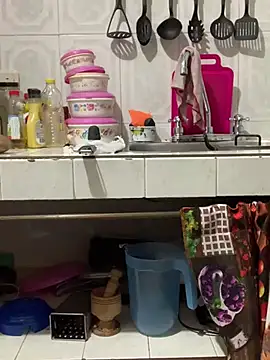 Snapshot of Tamara_Lubezkii chatting on 01/25/25, 09:04 Tamara Lubezkii online show from 01/25/25, 09:04