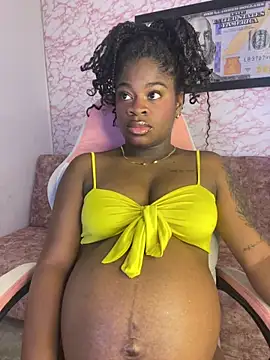 Snapshot of Tamara_Lubezkii chatting on 09/25/25, 09:21 Tamara Lubezkii online show from 09/25/25, 09:21