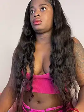 Snapshot of Tamara_Lubezkii chatting on 03/20/25, 10:29 Tamara Lubezkii online show from 03/20/25, 10:29