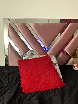 Snapshot of Tamara_Lubezkii chatting on 02/09/25, 11:46 Tamara Lubezkii online show from 02/09/25, 11:46