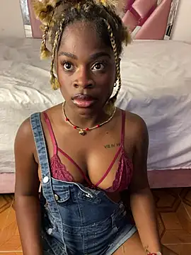 Snapshot of Tamara_Lubezkii chatting on 02/23/25, 05:29 Tamara Lubezkii online show from 02/23/25, 05:29