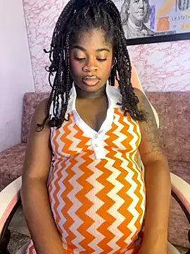 Snapshot of Tamara_Lubezkii chatting on 09/30/25, 07:09 Tamara Lubezkii online show from 09/30/25, 07:09