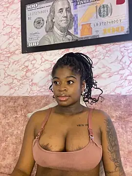 Snapshot of Tamara_Lubezkii chatting on 10/30/25, 07:11 Tamara Lubezkii online show from 10/30/25, 07:11