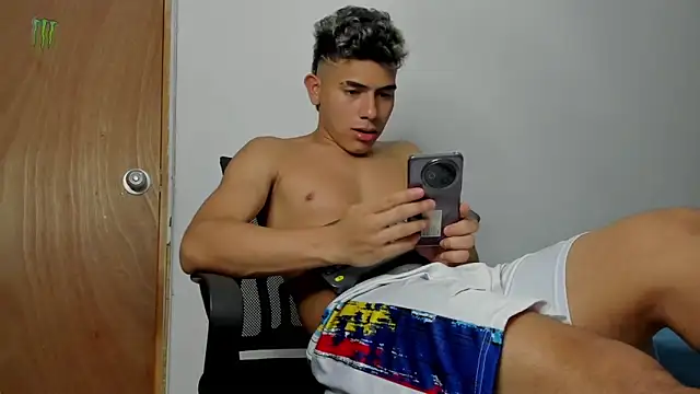 andrew rose  online show from 02/14/26, 05:57