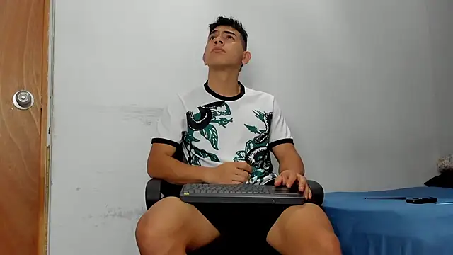 andrew rose  online show from 04/09/26, 08:15