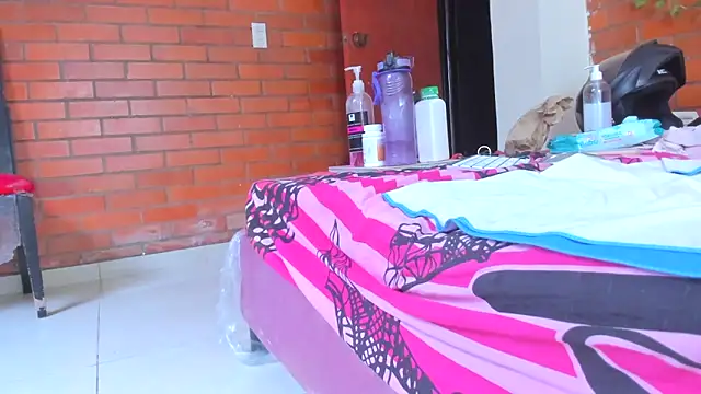 Elianissquirt online show from 03/18/26, 12:08