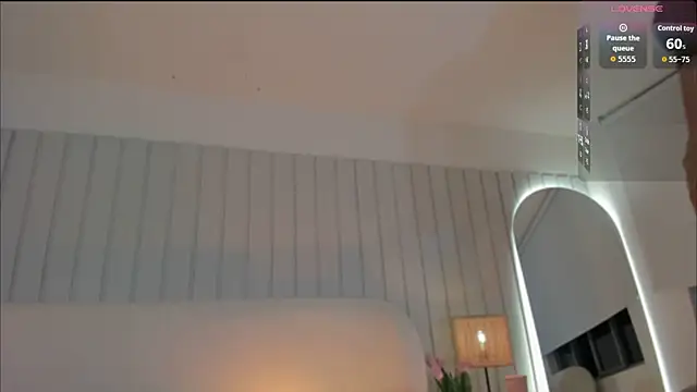 Megan-holly online show from 04/25/26, 12:13