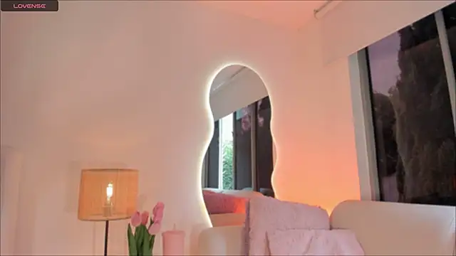 Megan-holly online show from 11/05/25, 06:11