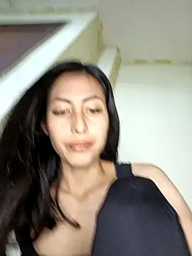 Snapshot of Anahi_cake chatting on 03/21/25, 01:23 Anahi cake online show from 03/21/25, 01:23