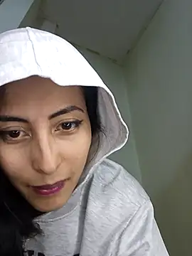 Snapshot of Anahi_cake chatting on 02/25/25, 05:51 Anahi cake online show from 02/25/25, 05:51