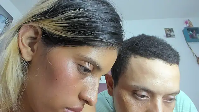 bigcock iris08 online show from 09/28/25, 09:00