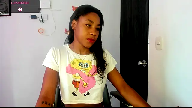 Snapshot of Nala_j8 chatting on 03/04/25, 02:42 Nala j8 online show from 03/04/25, 02:42