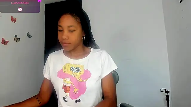 Snapshot of Nala_j8 chatting on 10/24/25, 11:42 Nala j8 online show from 10/24/25, 11:42