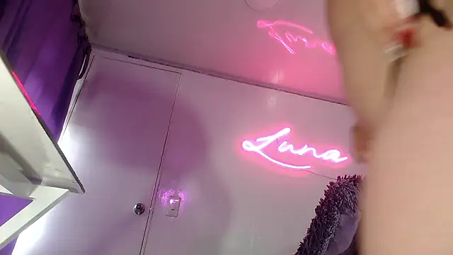 Snapshot of Lina23_ chatting on 01/14/26, 02:42 Lina23 online show from 01/14/26, 02:42