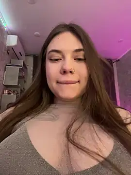 Snapshot of Vikki_toriya chatting on 02/27/25, 12:25 Vikki toriya online show from 02/27/25, 12:25