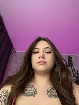 Snapshot of Vikki_toriya chatting on 02/14/25, 05:25 Vikki toriya online show from 02/14/25, 05:25