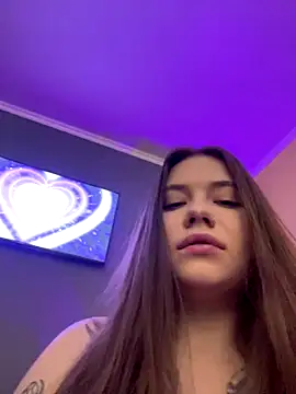 Snapshot of Vikki_toriya chatting on 11/23/25, 03:22 Vikki toriya online show from 11/23/25, 03:22