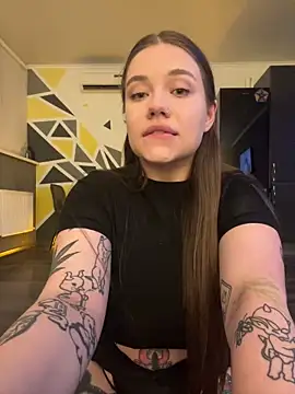 Snapshot of Vikki_toriya chatting on 09/27/25, 08:15 Vikki toriya online show from 09/27/25, 08:15