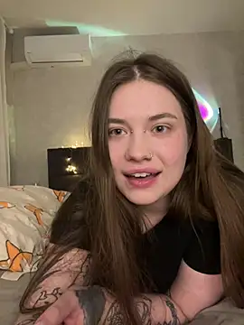 Vikki toriya online show from 03/06/26, 06:36