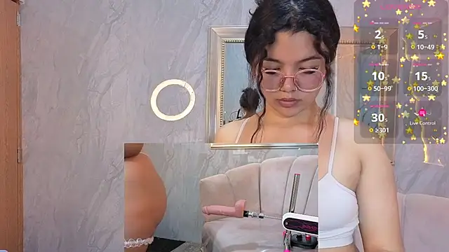 victoria castillo b online show from 04/07/26, 09:05