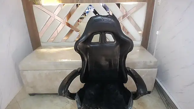 victoria castillo b online show from 11/15/25, 03:10