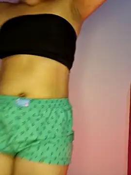 Snapshot of diana_fitass chatting on 11/19/25, 04:29 diana fitass online show from 11/19/25, 04:29