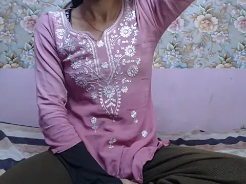 Snapshot of Angel_kiyara chatting on 02/25/26, 07:36 Angel kiyara online show from 02/25/26, 07:36