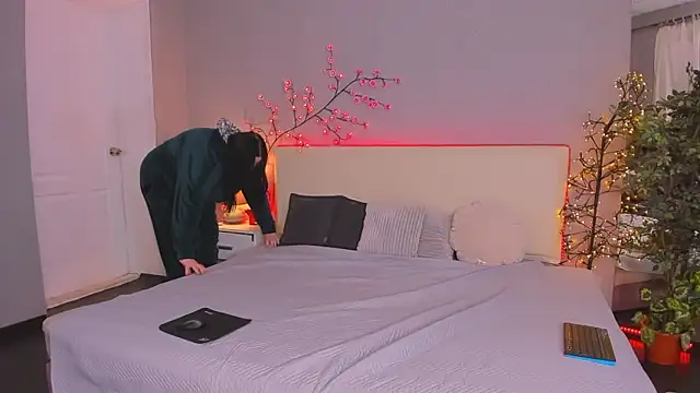 MonaSteele online show from 02/03/26, 06:57