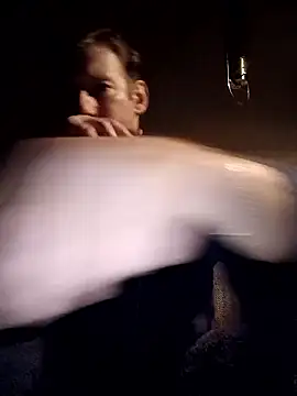Snapshot of MArciQuarky chatting on 02/15/26, 02:45 MArciQuarky online show from 02/15/26, 02:45