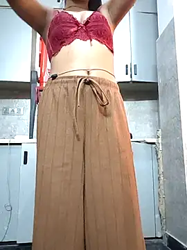 Snapshot of Sarita_7 chatting on 11/07/25, 07:02 Sarita 7 online show from 11/07/25, 07:02