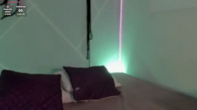 Snapshot of Alexa_Espinoza chatting on 11/11/25, 11:38 Alexa Espinoza online show from 11/11/25, 11:38