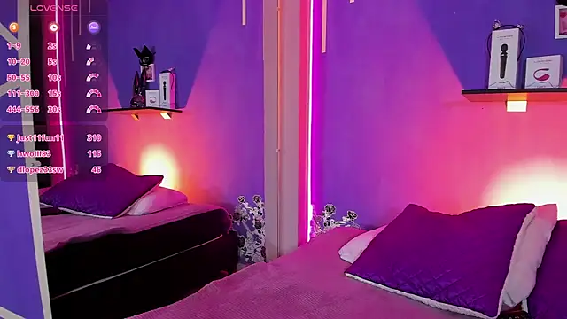 Alexa Espinoza online show from 01/21/25, 01:32
