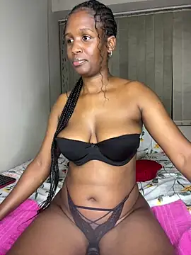 Snapshot of Kinkyy_ chatting on 03/15/25, 02:03 Kinkyy  online show from 03/15/25, 02:03