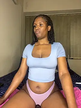 Snapshot of Kinkyy_ chatting on 10/12/25, 08:32 Kinkyy  online show from 10/12/25, 08:32